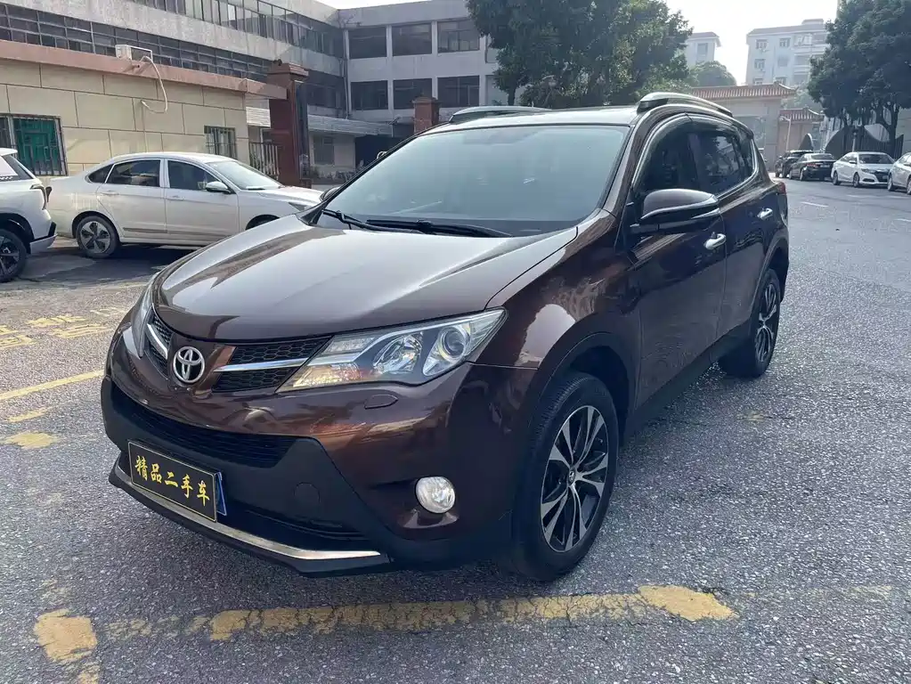 2015 Toyota RAV 4 - zdjęcie 1 z 12