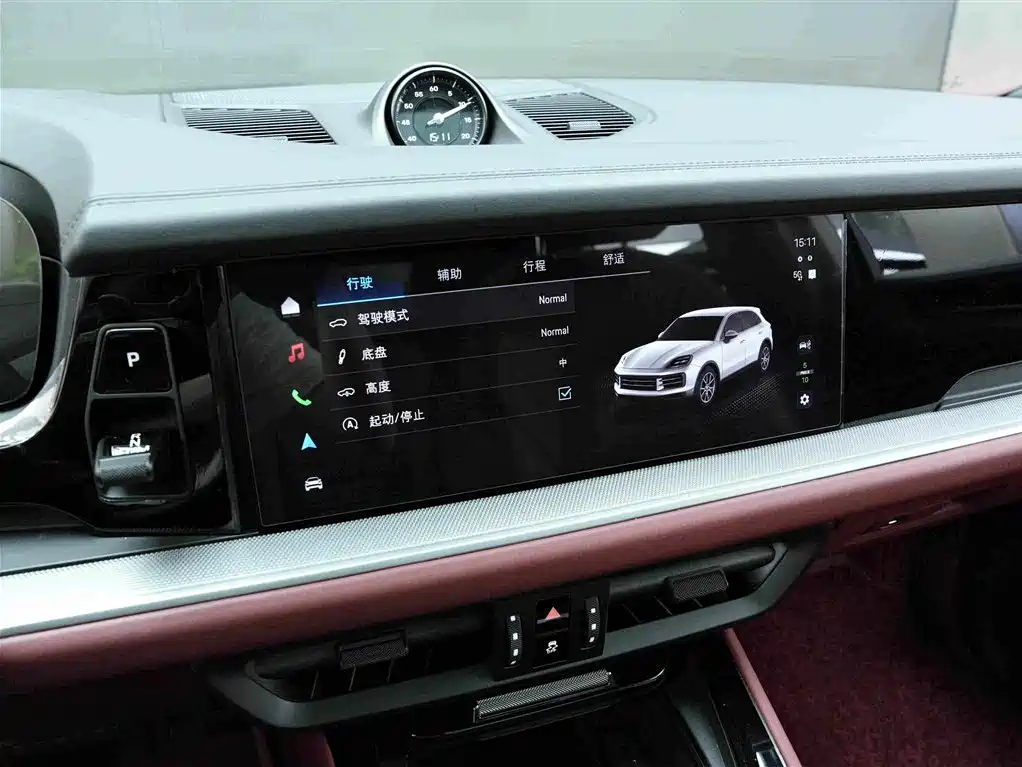 Porsche Cayenne — миниатюра 10