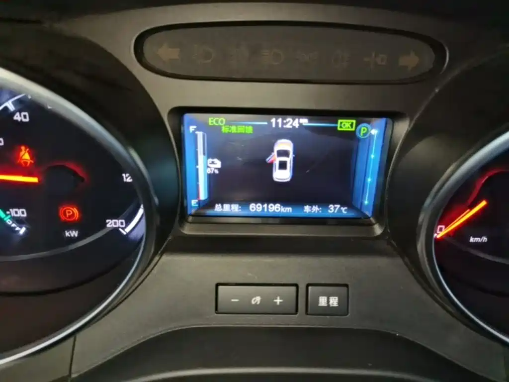 BYD Yuan EV — миниатюра 12