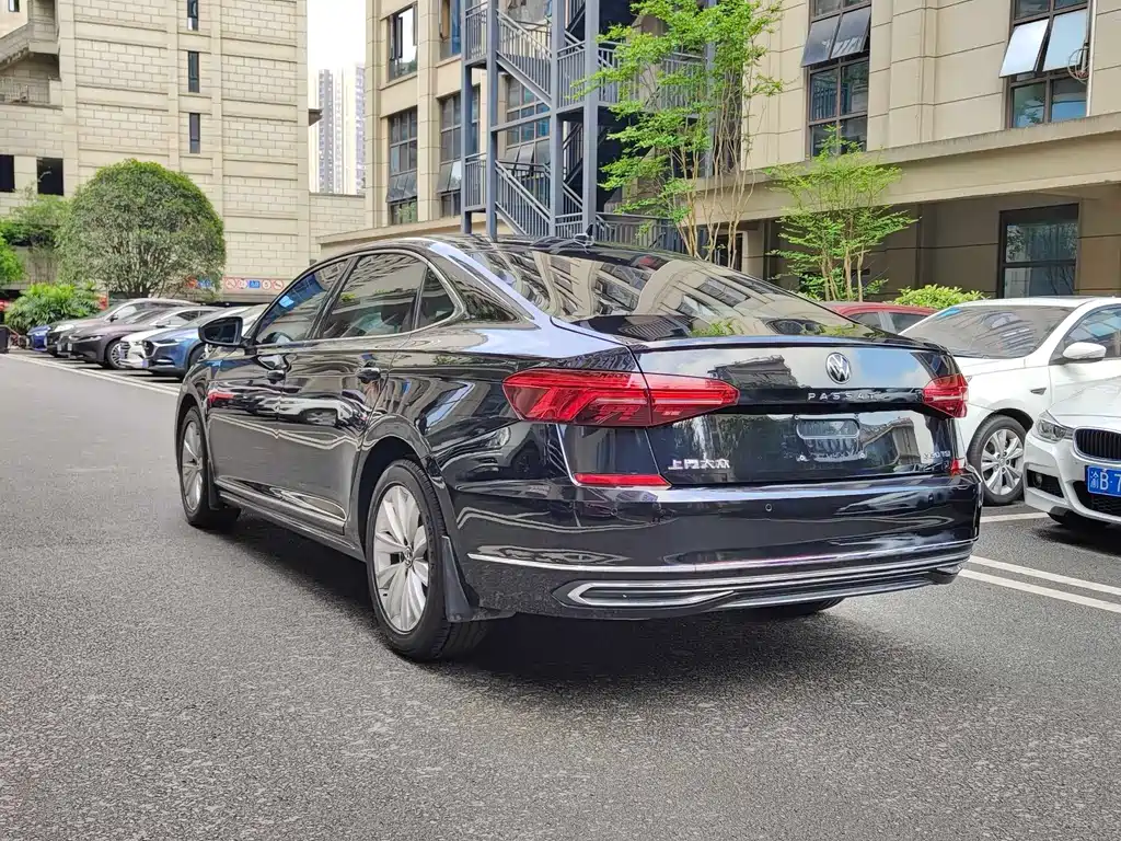 Volkswagen Passat 2021 330TSI Elite