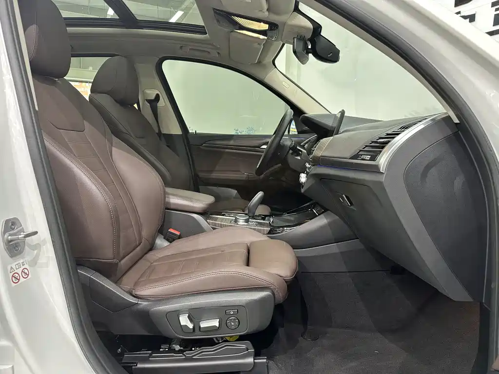 BMW X3 — миниатюра 14