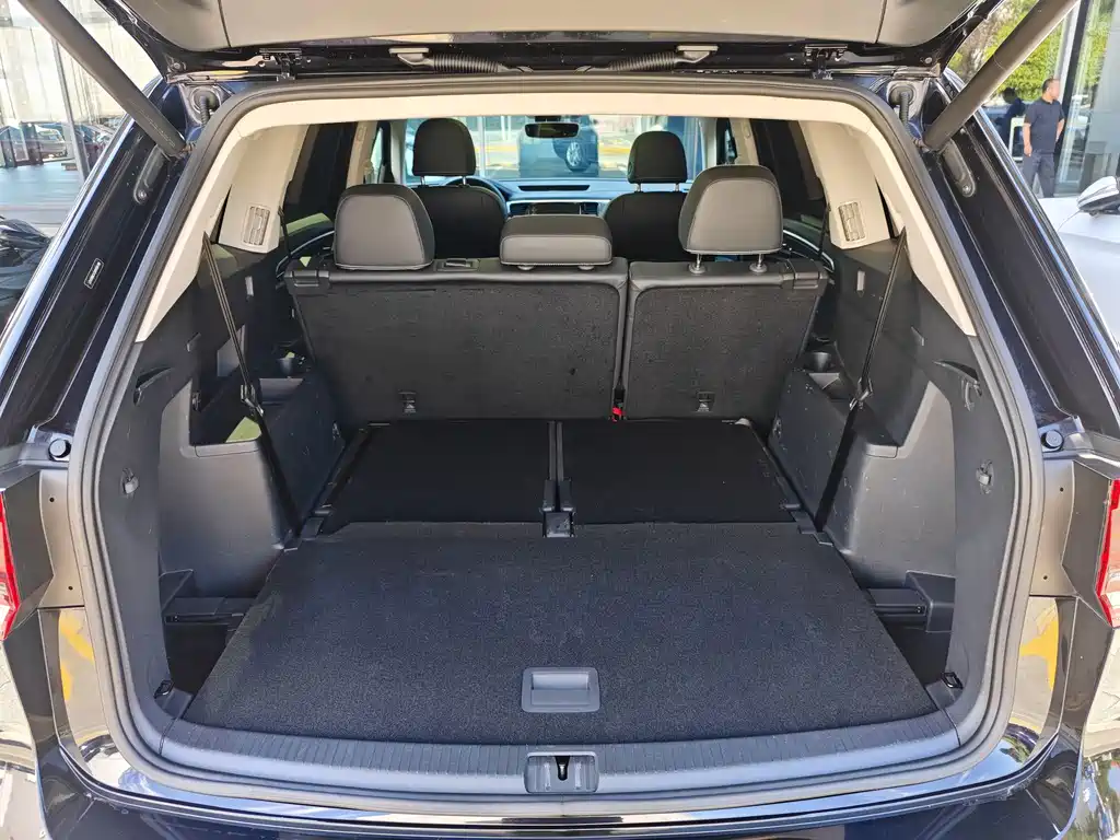 Volkswagen Teramont — миниатюра 9