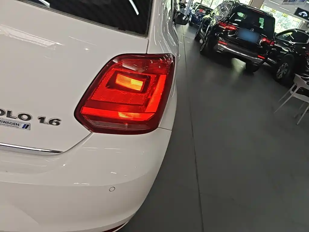 Volkswagen Polo — миниатюра 8