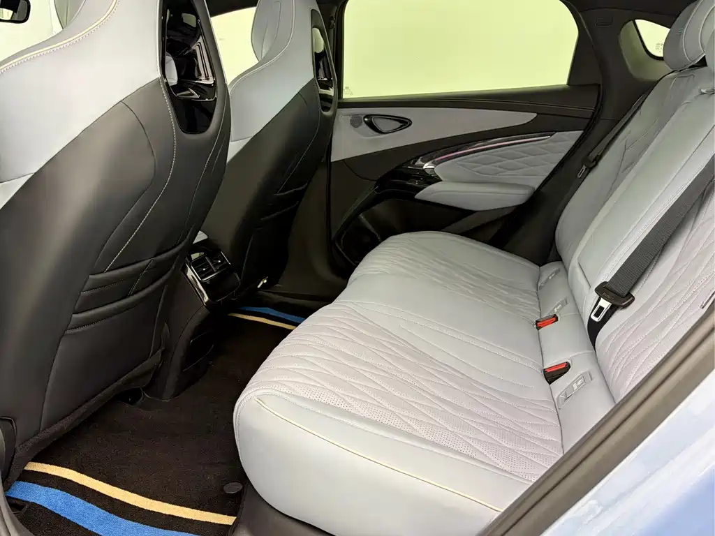 BYD Seal — миниатюра 16