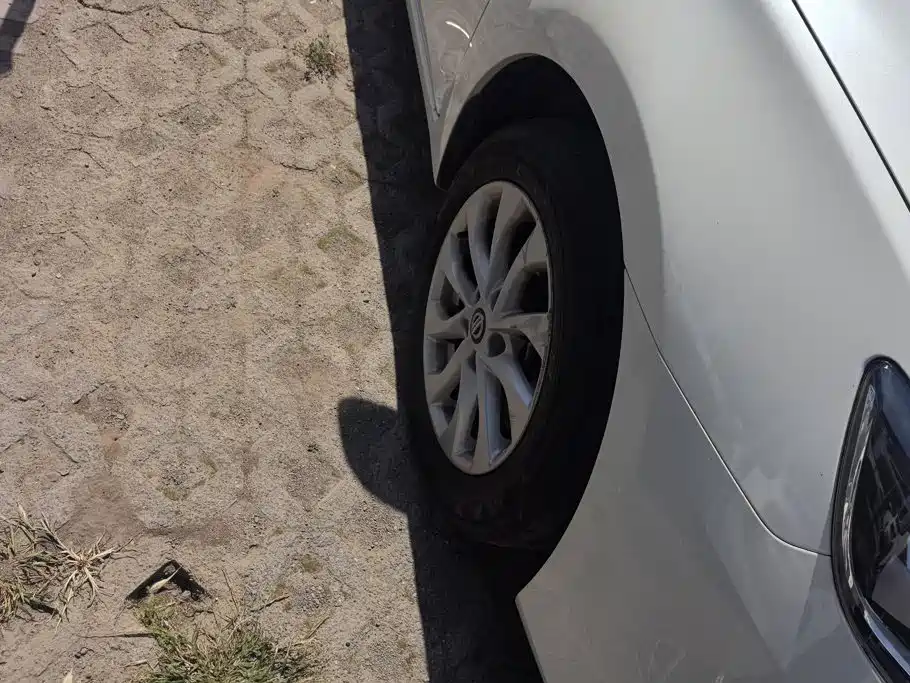 Nissan Sylphy — миниатюра 6