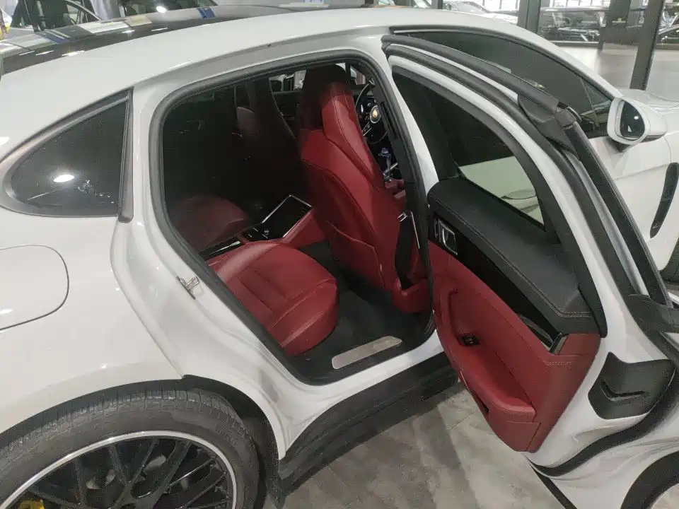 Porsche Panamera — миниатюра 10