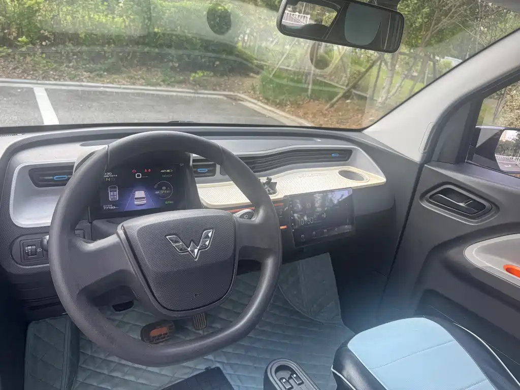 Wuling MINIEV — миниатюра 9