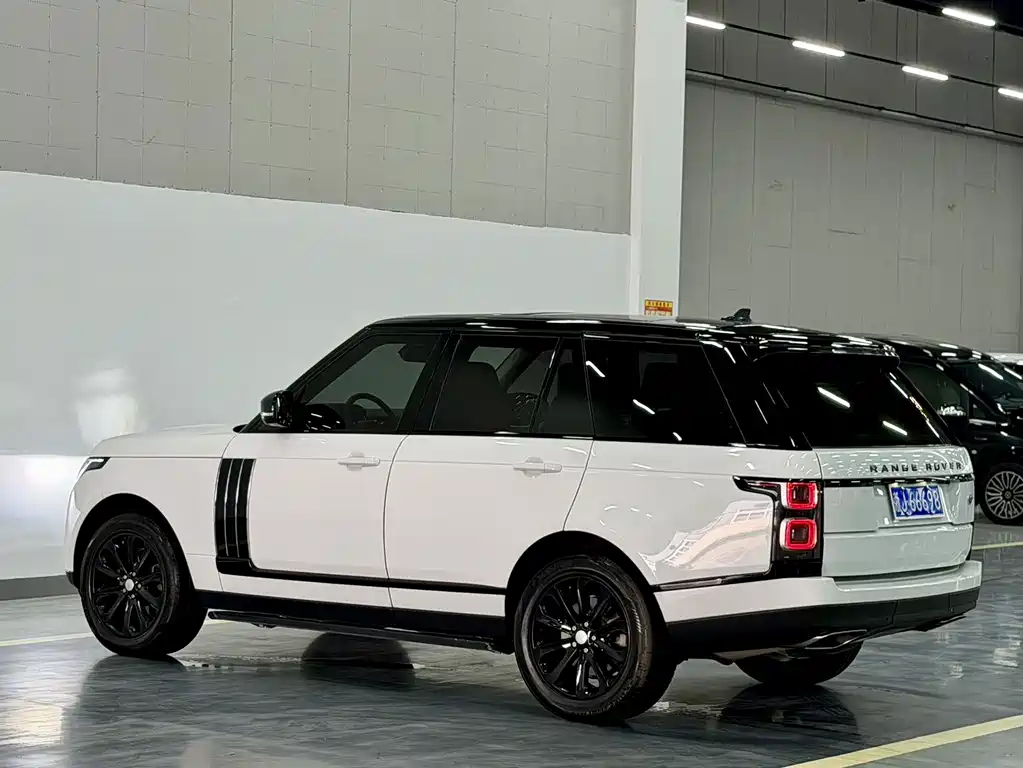 Land Rover Range Rover — миниатюра 8