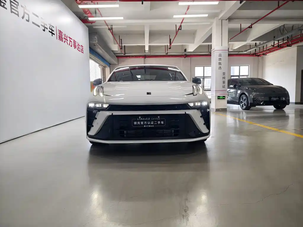 Lynk & Co 03 2.0TD DCT Champion Edition Pro, фото 2