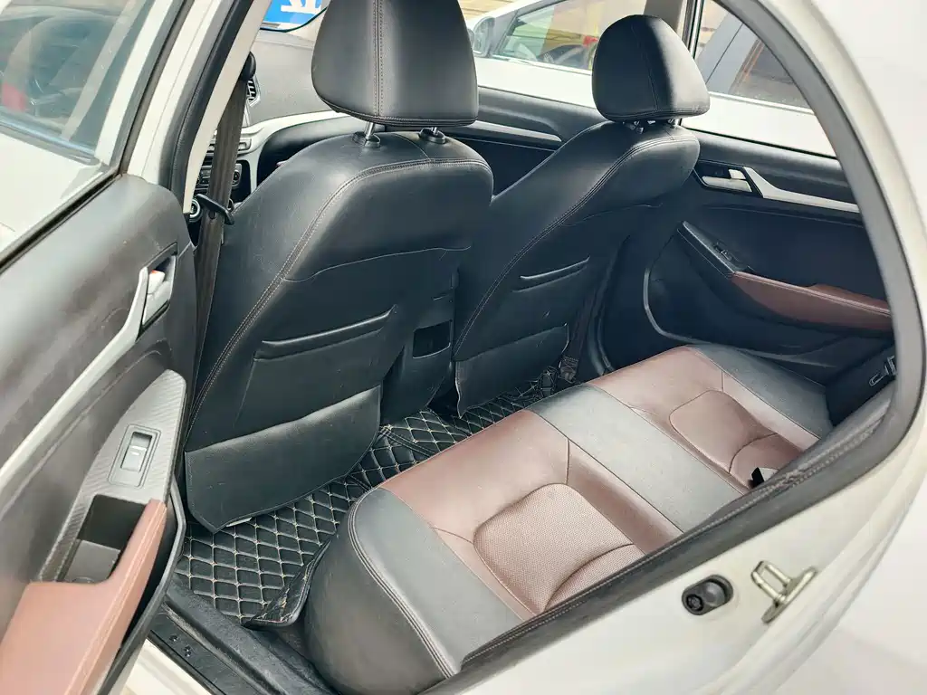 Geely Vision — миниатюра 8