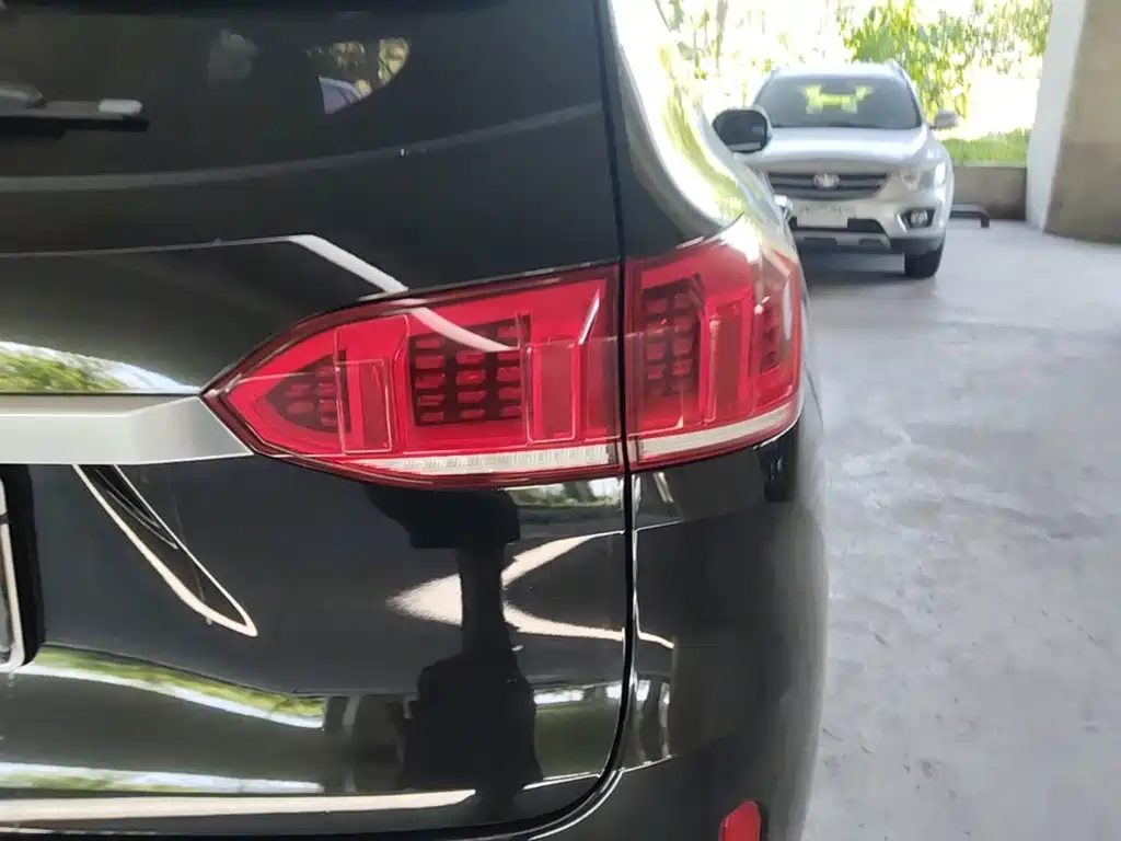 Wey Wey VV6 — миниатюра 8
