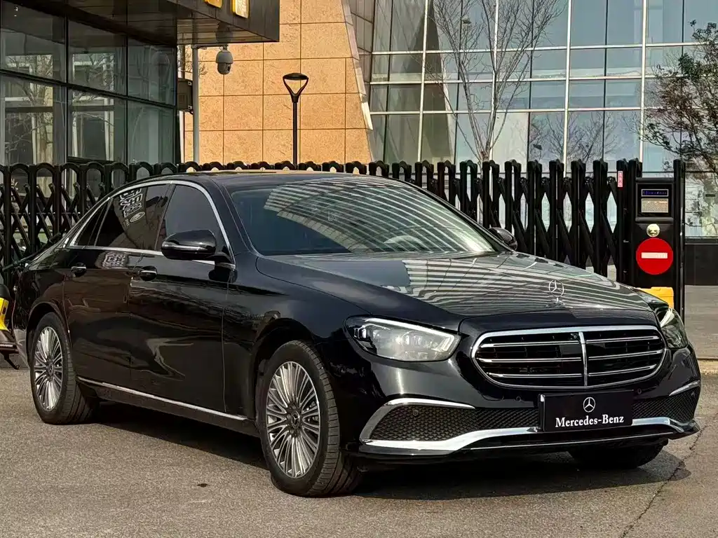 2020 Mercedes-Benz E-klasse - zdjęcie 1 z 9