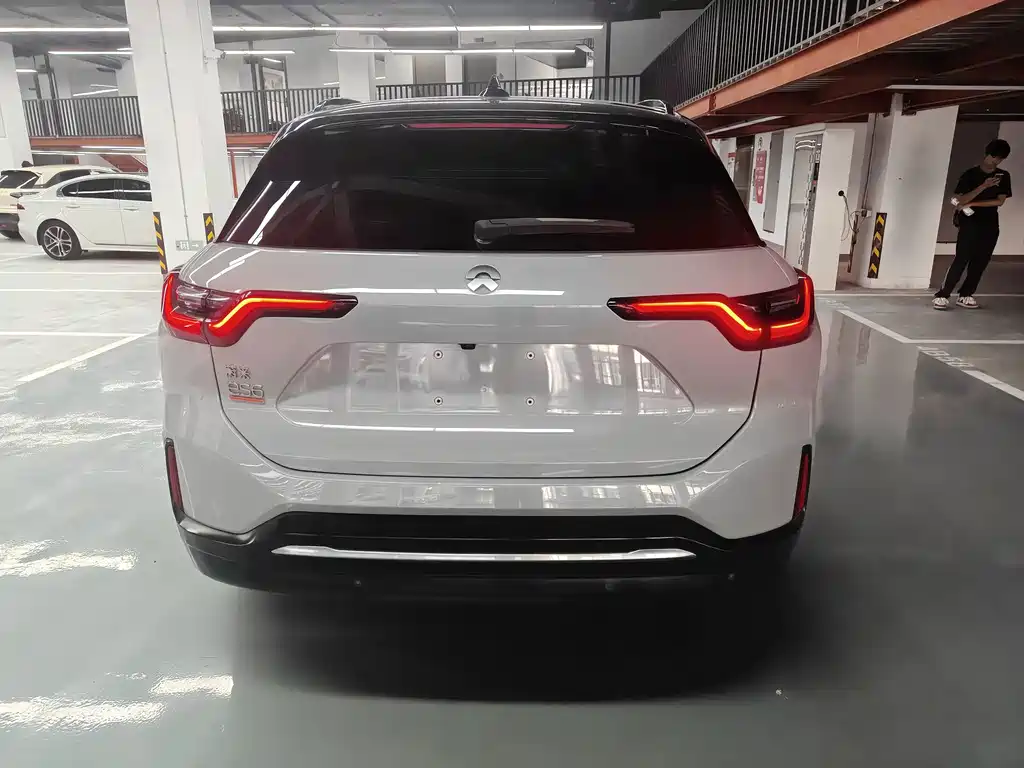NIO ES6 — миниатюра 12