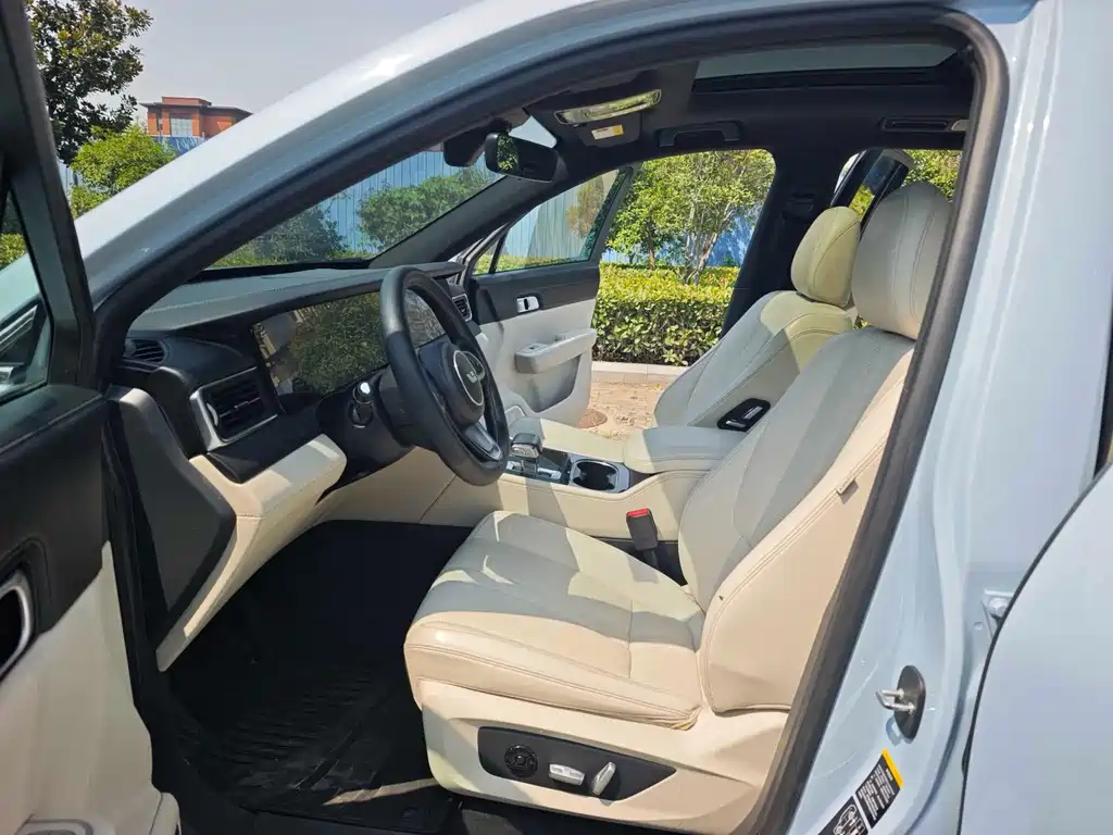 Li Auto Li ONE — миниатюра 5