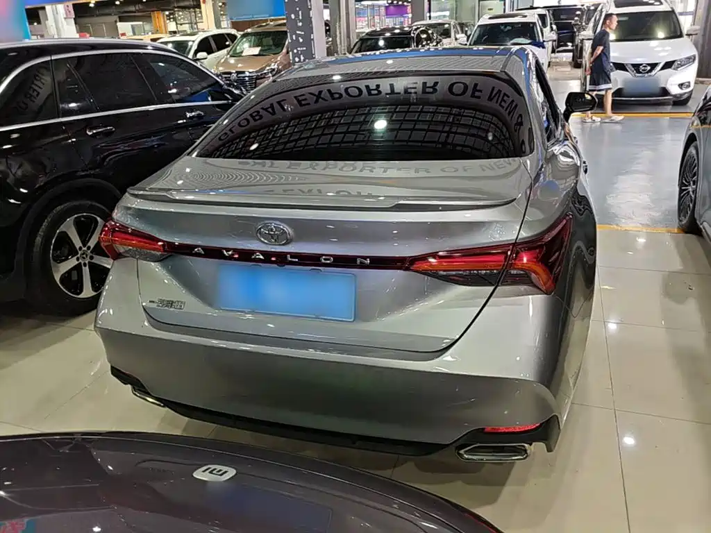 Toyota Avalon — миниатюра 6
