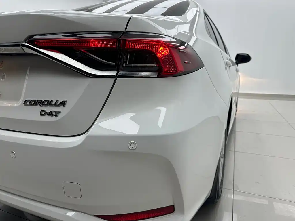 Toyota Corolla — миниатюра 8