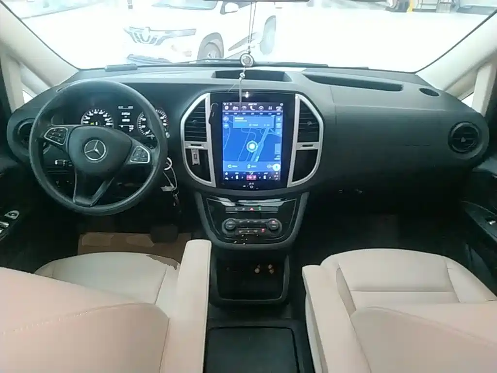 Mercedes-Benz Vito — миниатюра 10