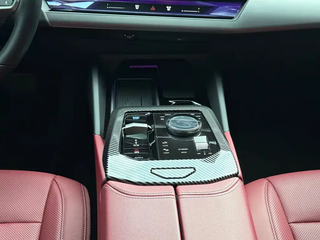 BMW i5 — миниатюра 14