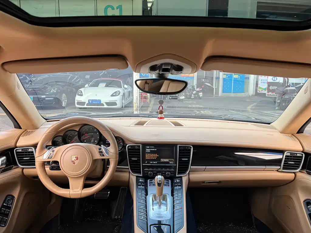 Porsche Panamera — миниатюра 5