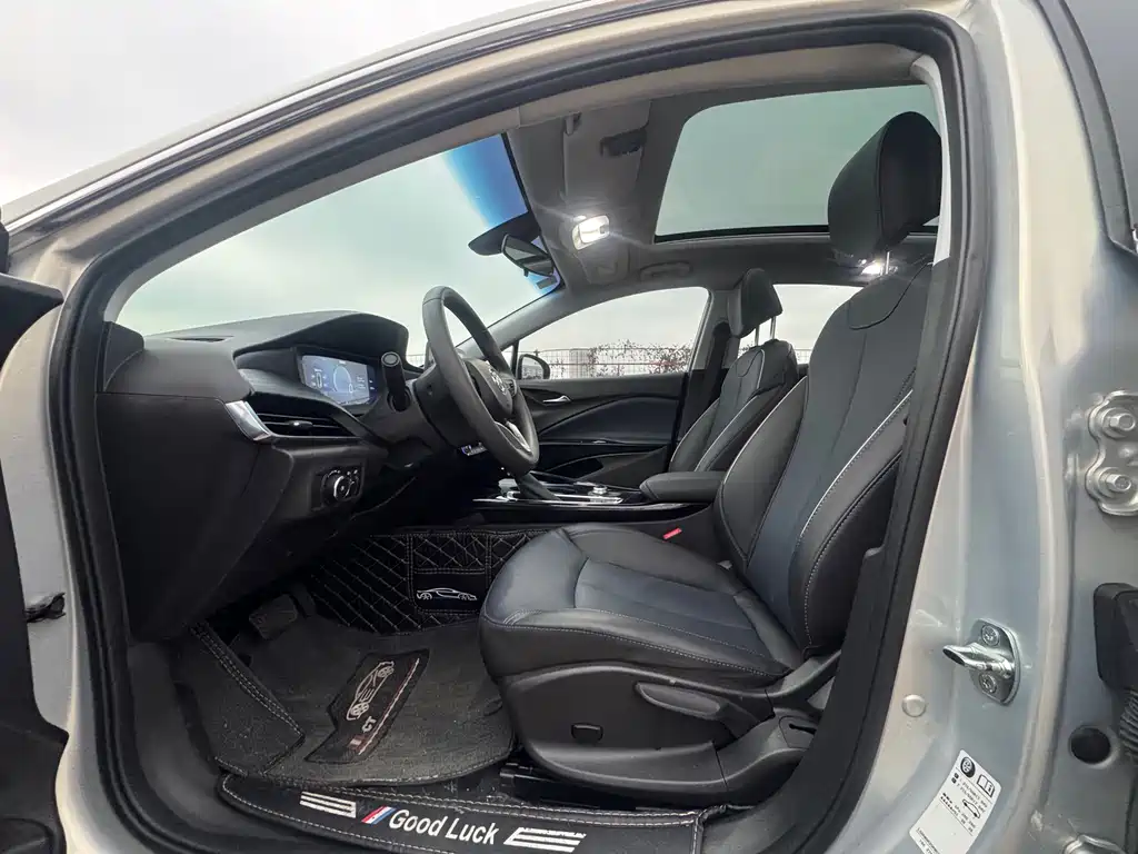 BUICK SLIGHTLY BLUE 6