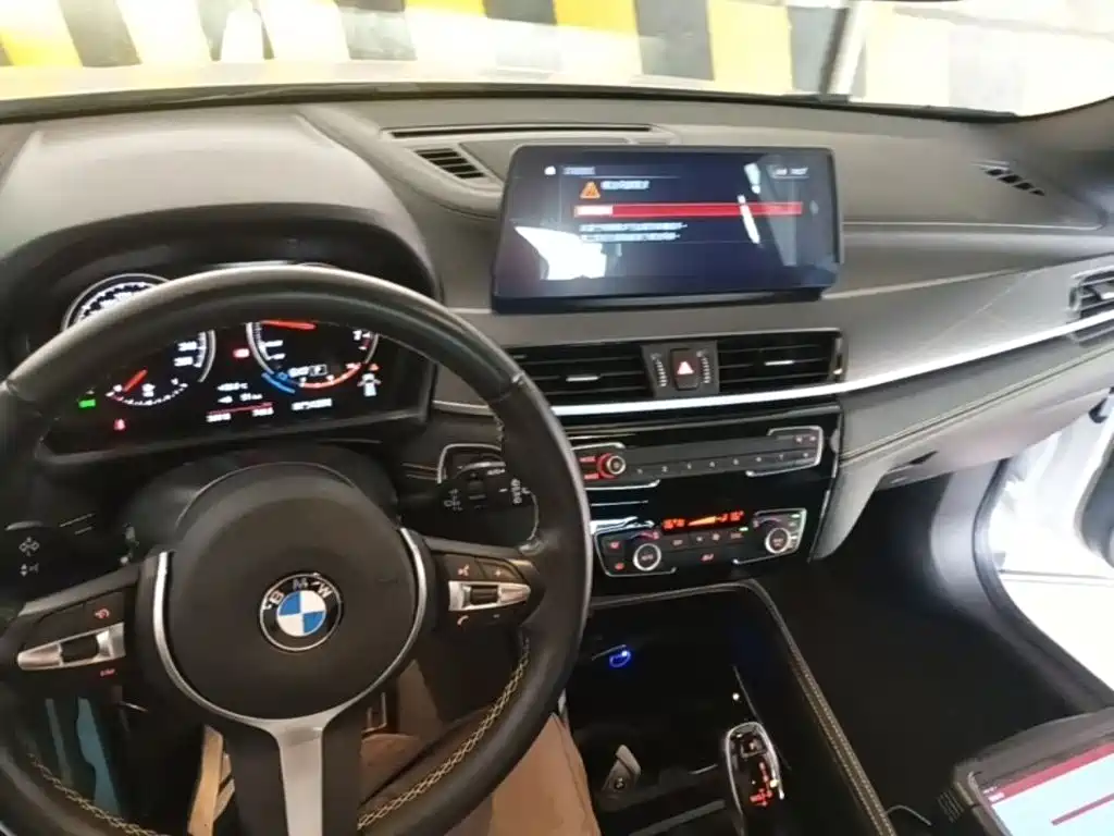 BMW X2 — миниатюра 10