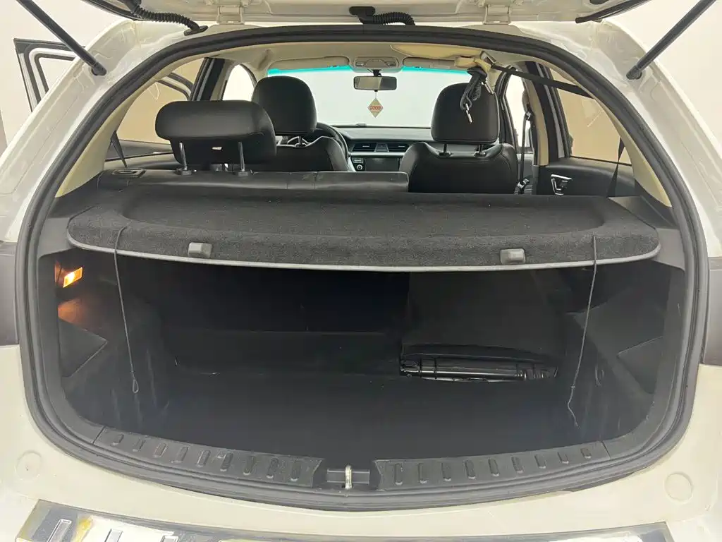 Geely Vision X3 — миниатюра 6