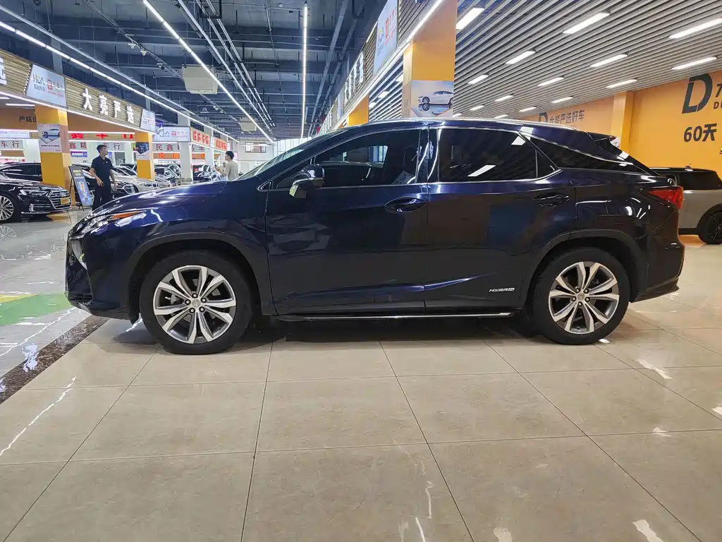 Lexus RX — миниатюра 9