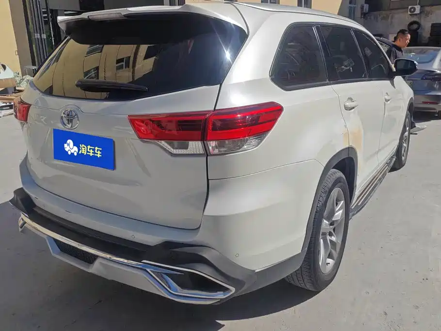 Toyota Highlander — миниатюра 3