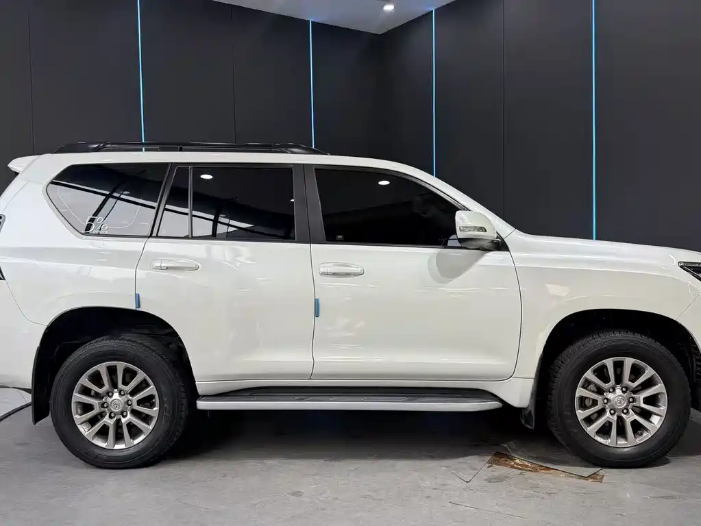 Toyota Prado — миниатюра 5