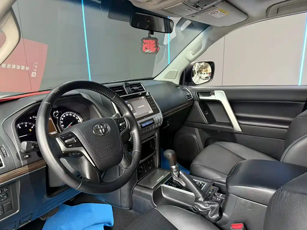 Toyota Prado — миниатюра 11