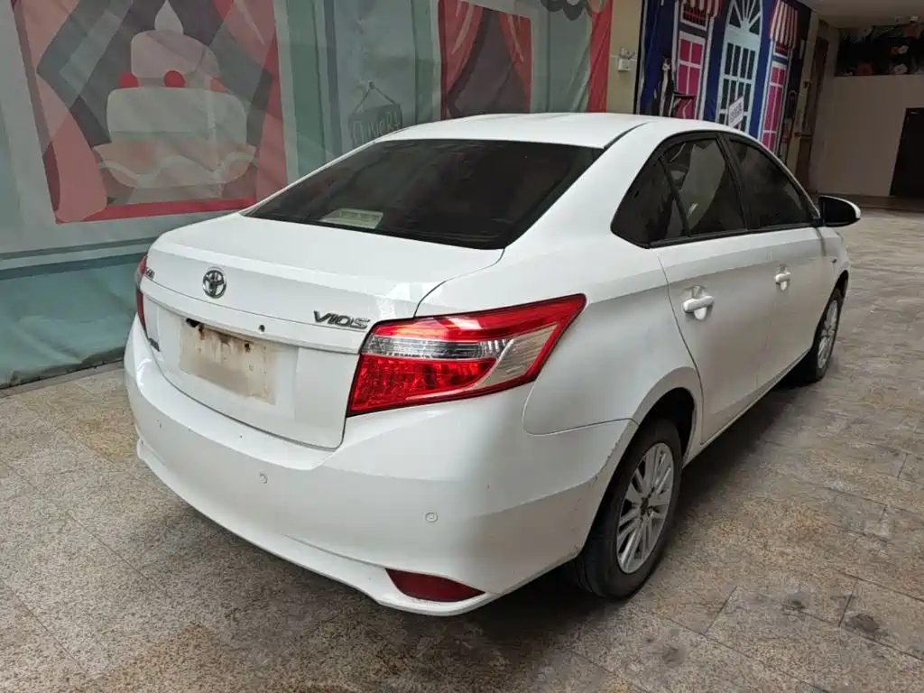 Toyota Vios — миниатюра 7