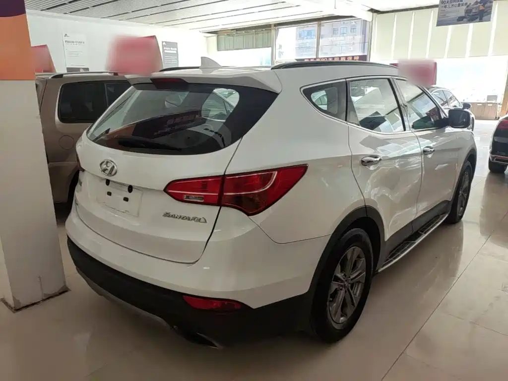 Hyundai Santa Fe — миниатюра 7