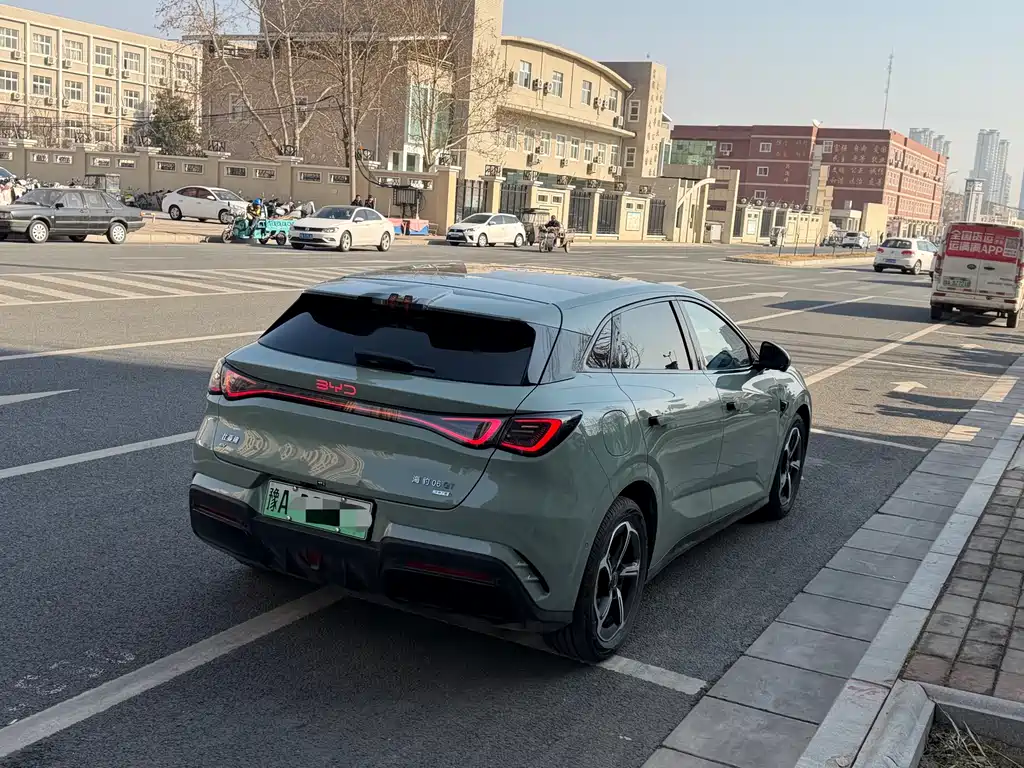 BYD SEAL 06GT