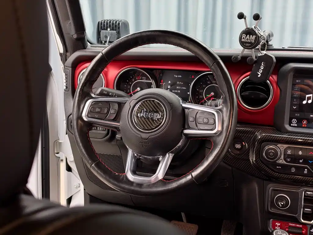 Jeep Wrangler — миниатюра 15