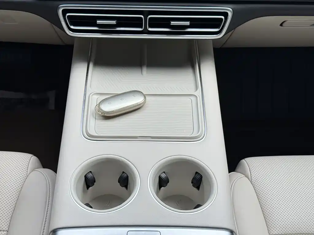 Li Auto Li L7 — миниатюра 10