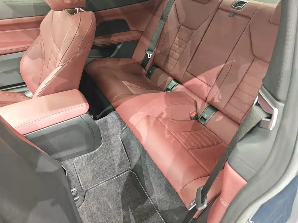 BMW 4 Series — миниатюра 14