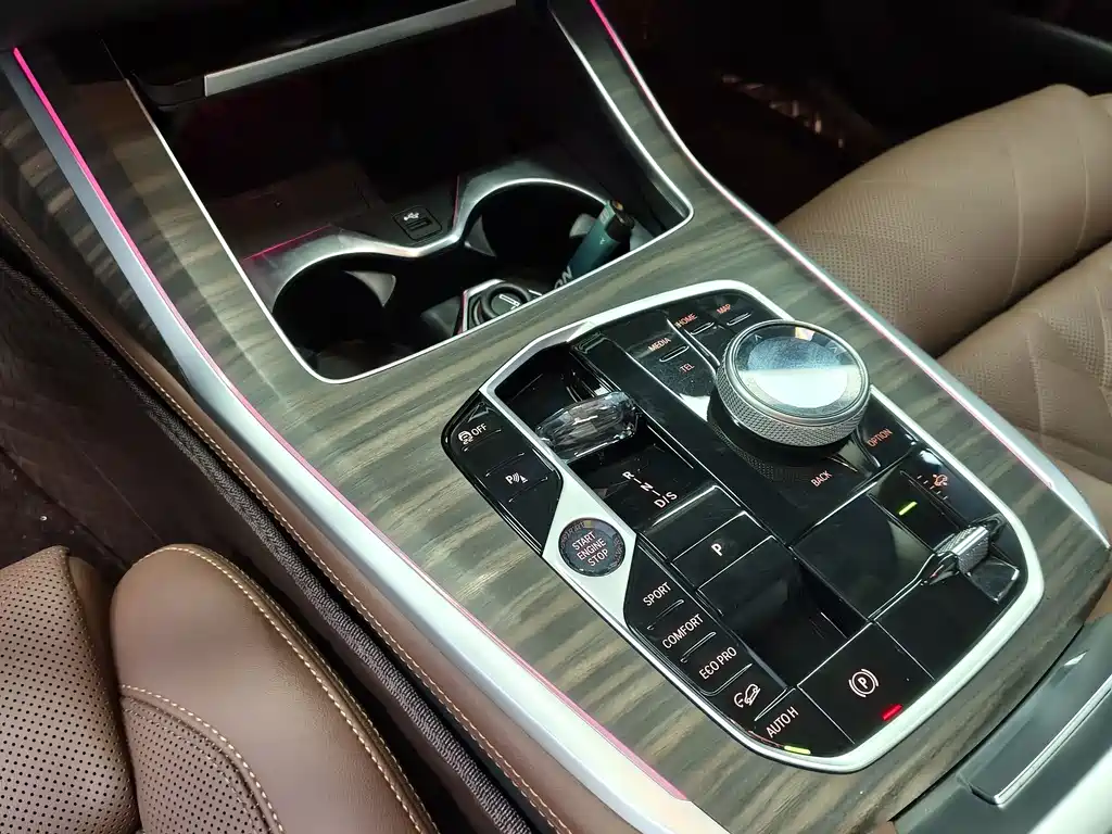BMW X7 — миниатюра 15