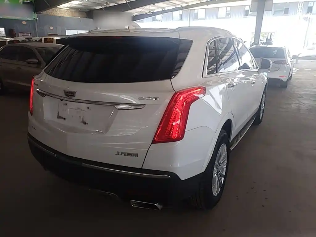 Cadillac XT5 — миниатюра 7