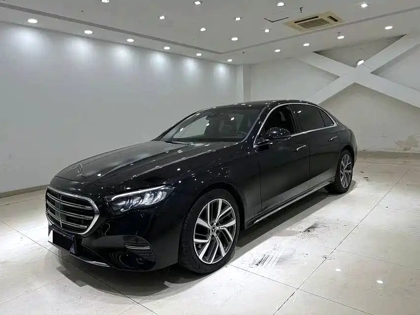 Mercedes-Benz E-Class 2024