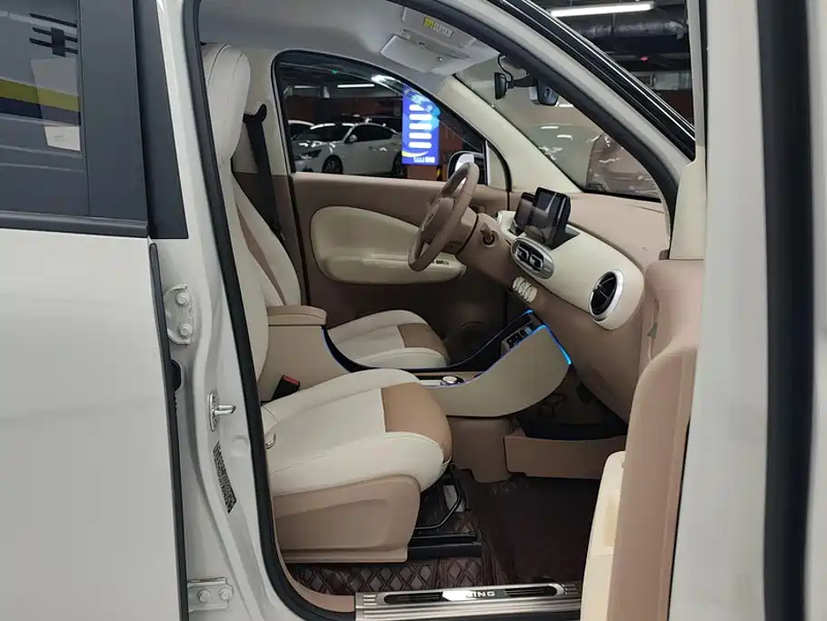 Wuling MINIEV — миниатюра 8