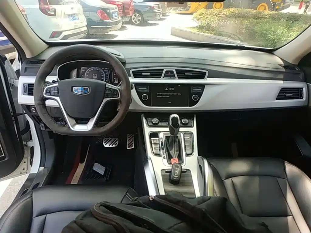 Geely Boyue — миниатюра 10
