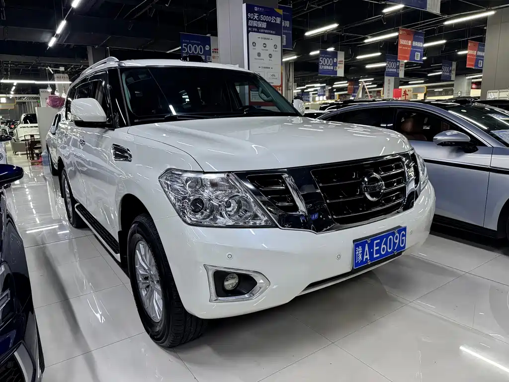 Nissan Patrol — миниатюра 12