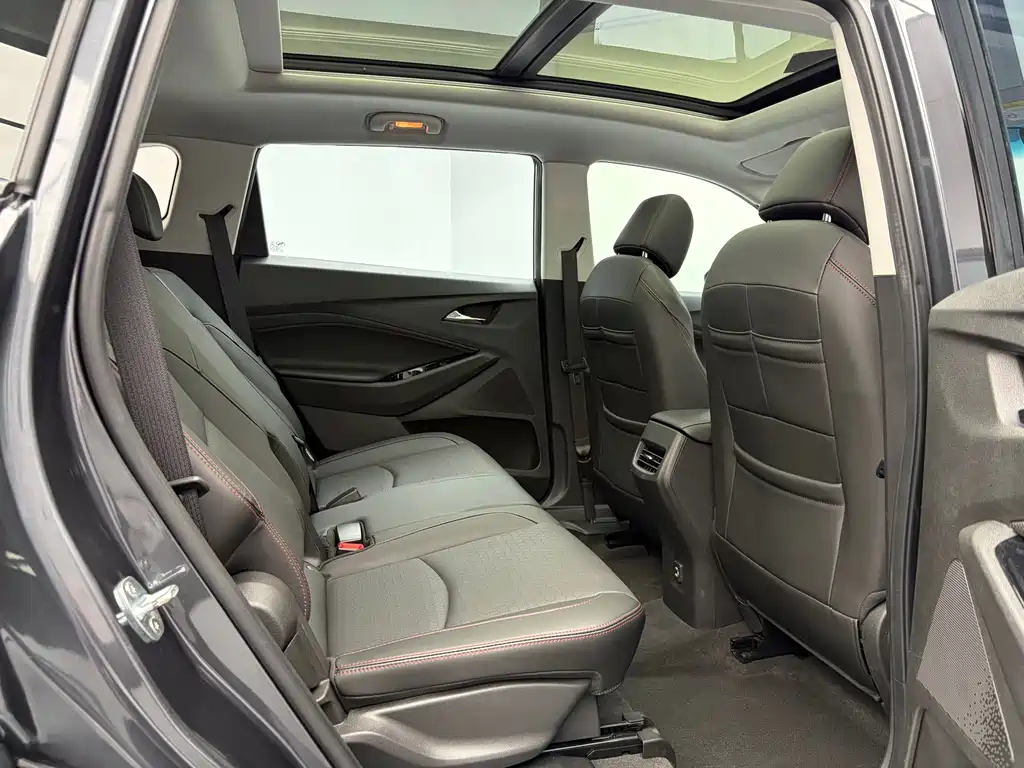 Chevrolet Volando — миниатюра 15