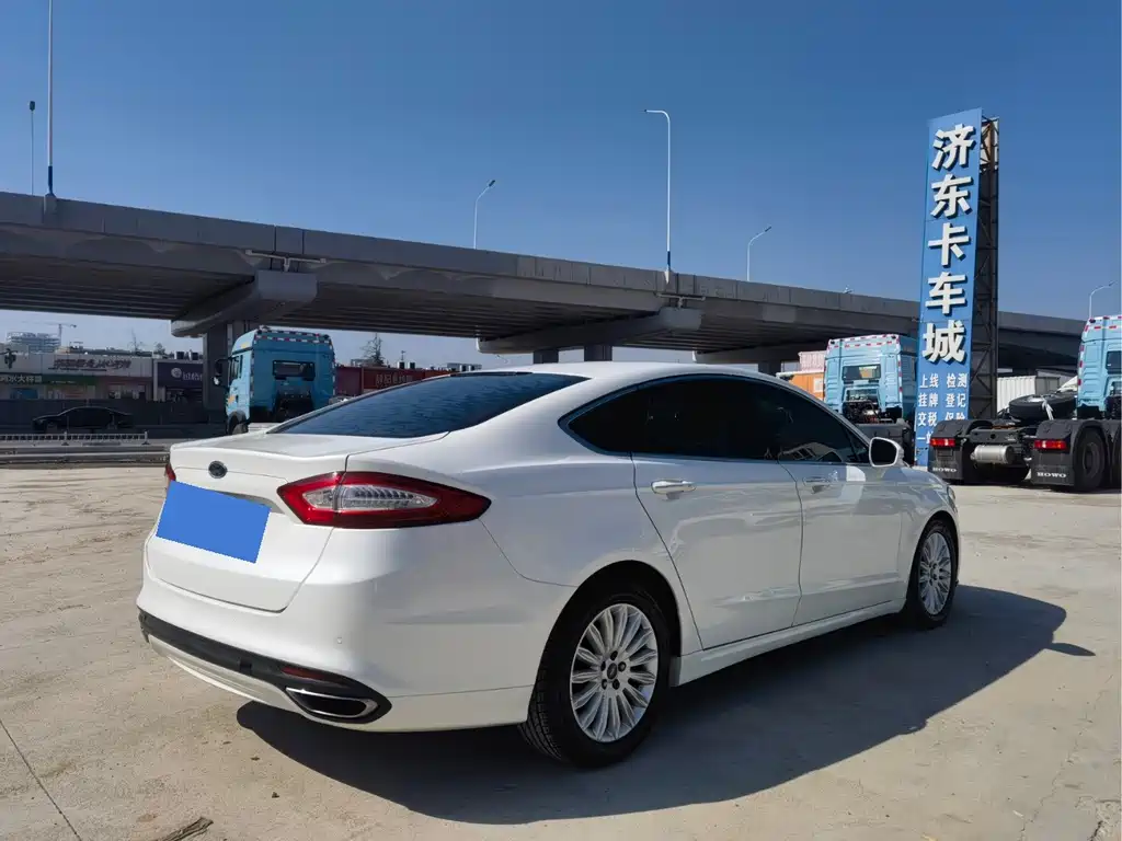 Ford Mondeo — миниатюра 5
