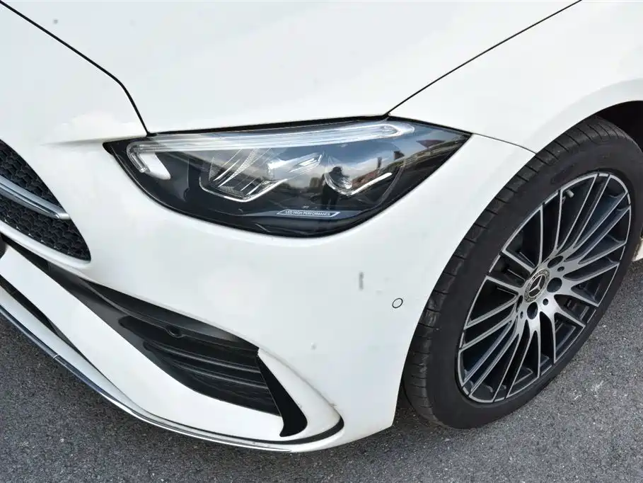 Mercedes-Benz C-Class — миниатюра 5