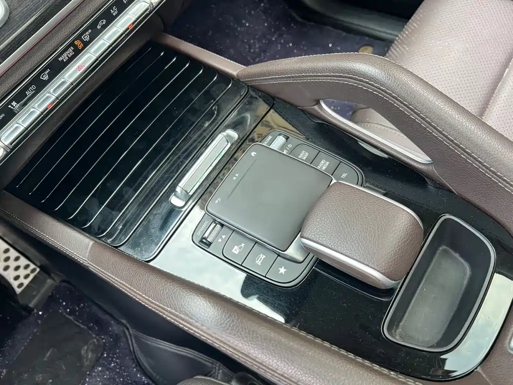 Mercedes-Benz GLE (Import) — миниатюра 15