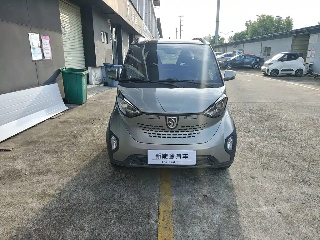 2019 SAIC E100 - zdjęcie 1 z 8