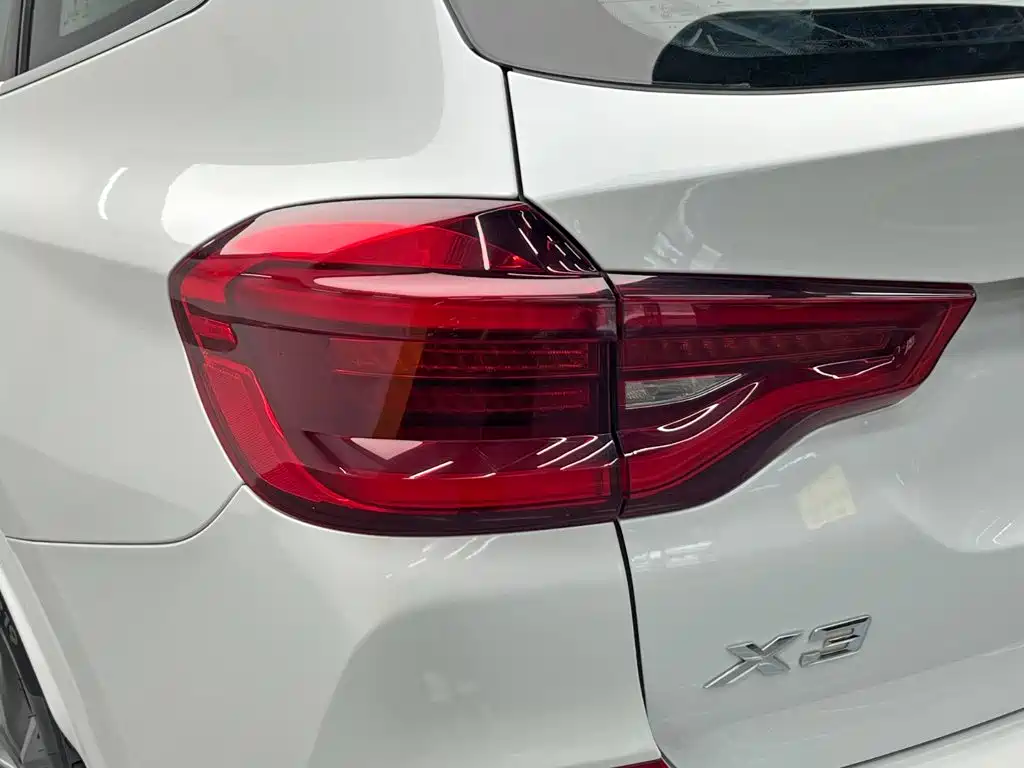 BMW X3 — миниатюра 11