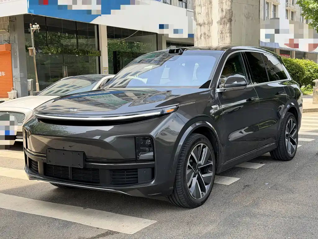 Li Auto Li L8 2025