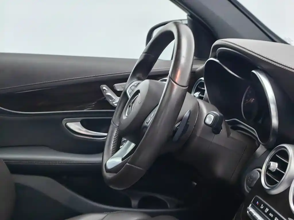 Mercedes-Benz GLC — миниатюра 22